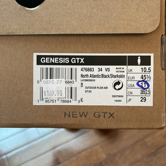 NWT Salomon Genesis GTX Sneakers - Picture 7 of 10